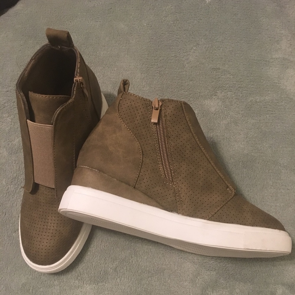 Wedge booties